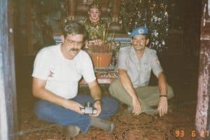 09-12-2020_21353 OŁTARZ W ŚWIĄTYNI NA 3 PIĘTRZE W KRATIE