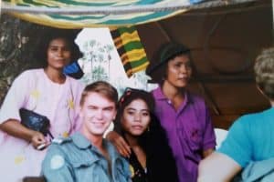 Czy ktoś pamięta te Panie, zdjęcie zrobione w kambodżanie przy tranzyt lampach tuż przed odlotem