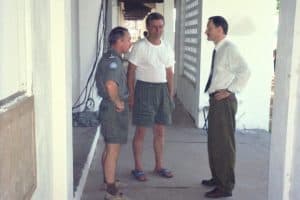 PPŁK. JĘDRZEJCZAK , PPŁK. CHRZANOWSKI I NASZ AMBASADOR W KAMBODŻY KRZYSZTOF KOCEL.